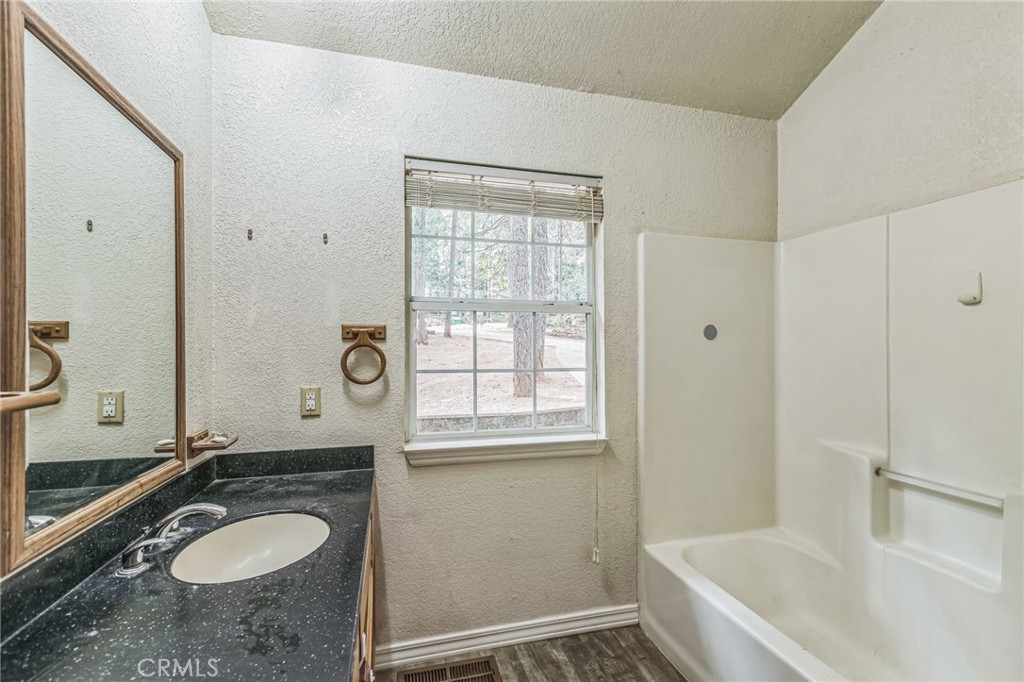 6337 Amherst Way Property Photo 9