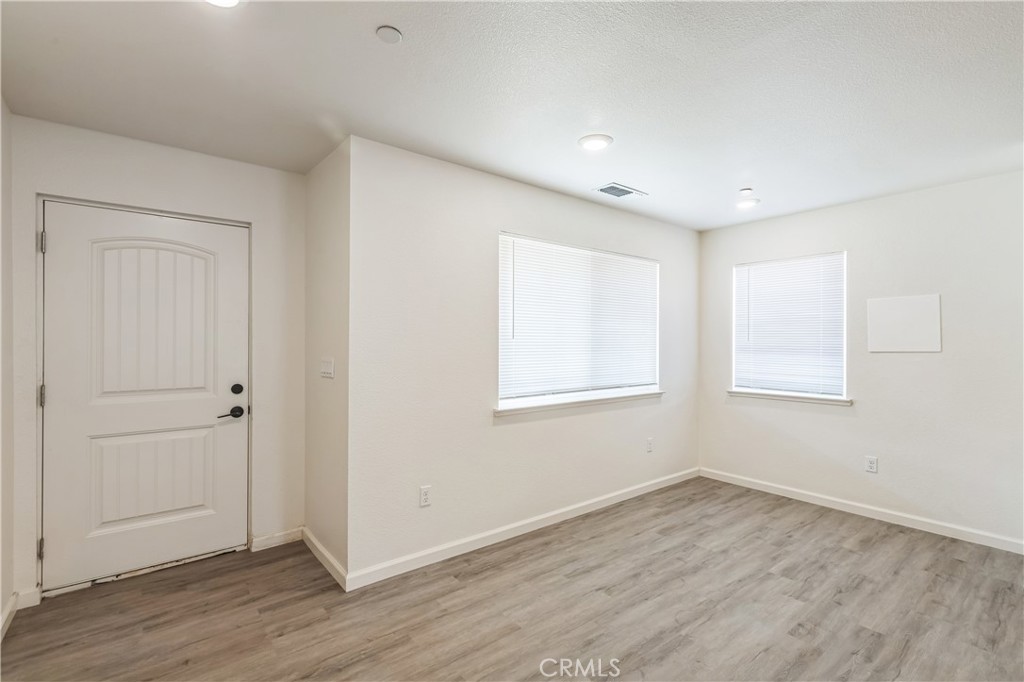 1325 Deodara Way Property Photo 4