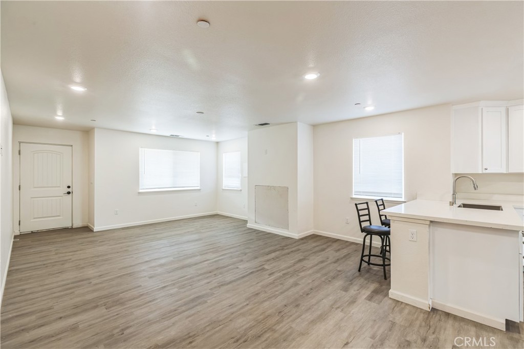 1325 Deodara Way Property Photo 5