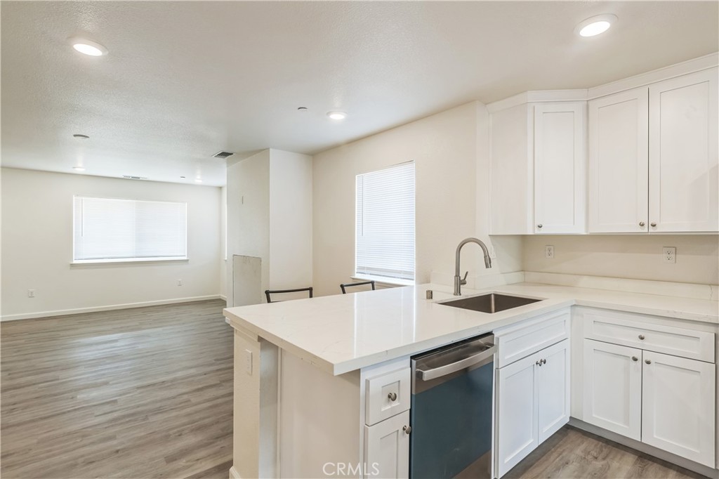 1325 Deodara Way Property Photo 10