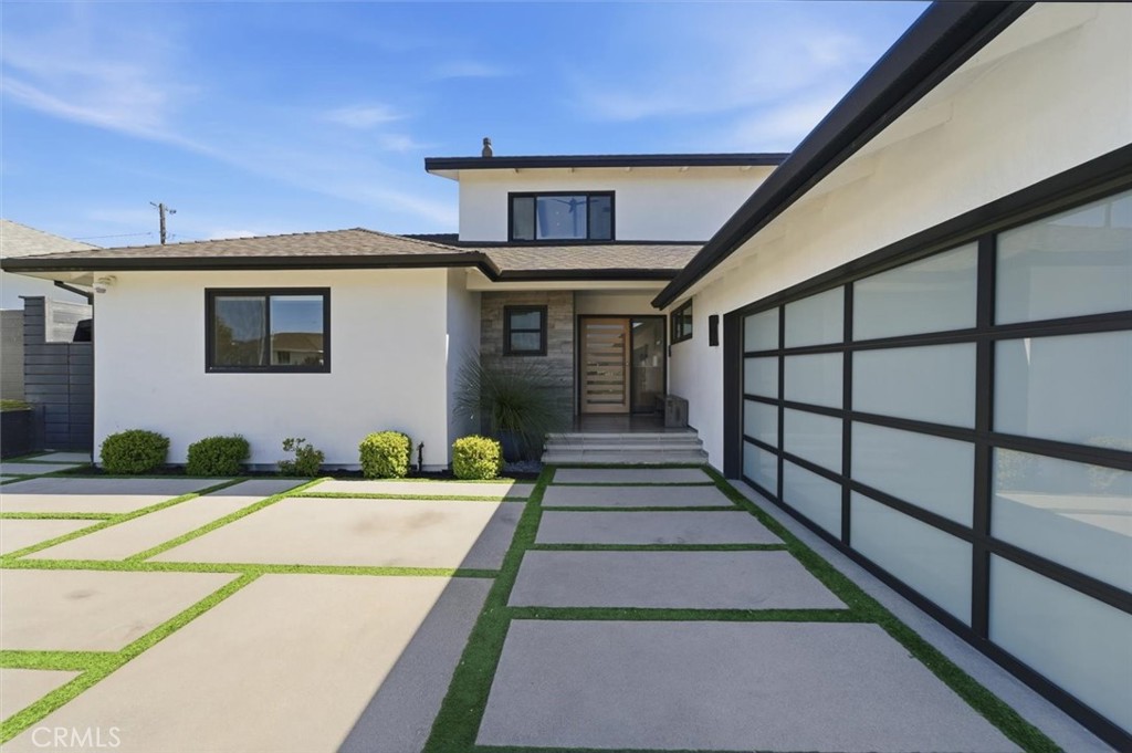 5506 Paseo De Pablo Property Photo 8