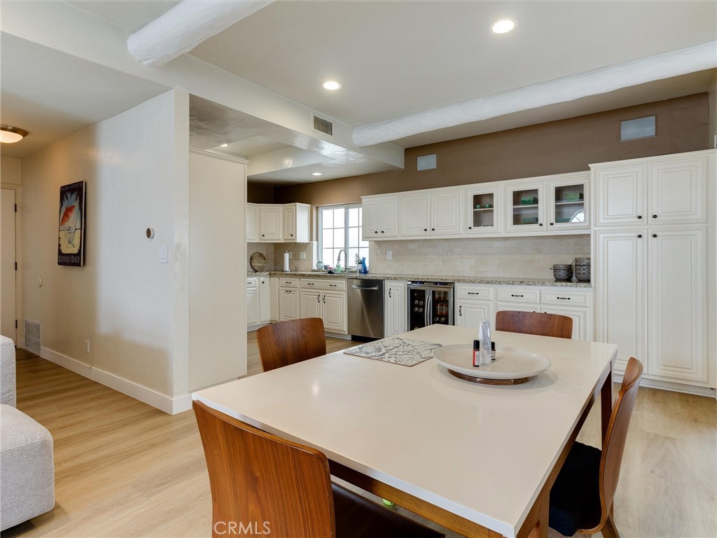 2703 Huntington Lane A Property Photo 8