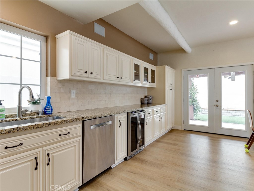 2703 Huntington Lane A Property Photo 16