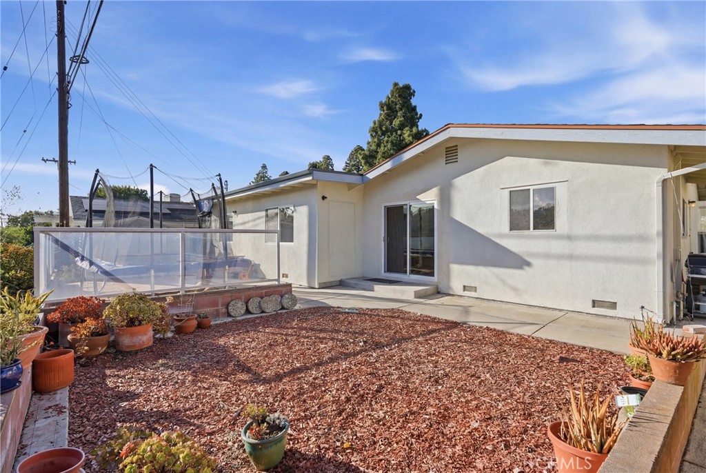 27569 Longhill Property Photo 18