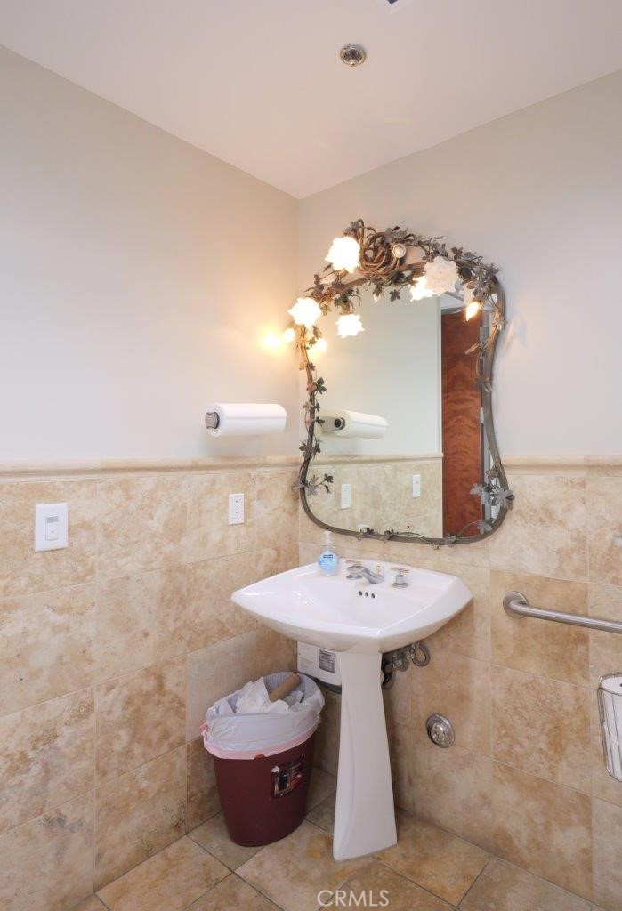 25550 Hawthorne Boulevard 100 Property Photo 30
