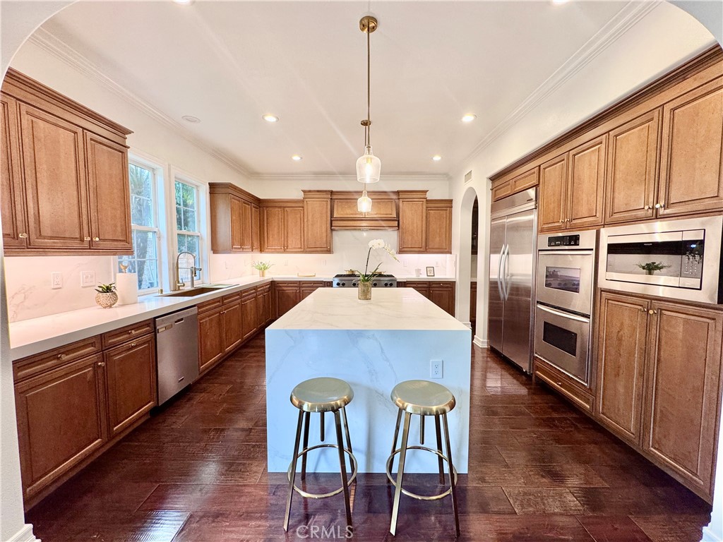8005 Bell Crest Drive Property Photo 17