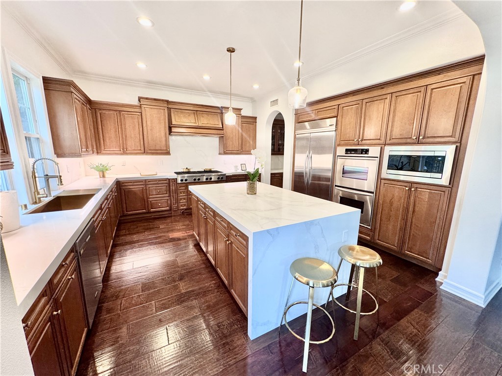 8005 Bell Crest Drive Property Photo 18