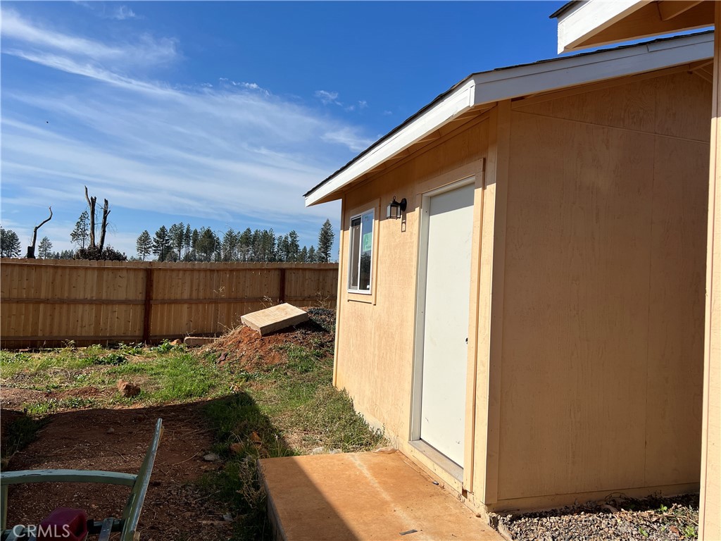 1563 Sawpeck Way Property Photo 3