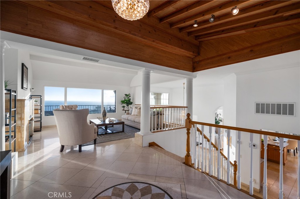 7050 Via Del Mar Property Photo 7