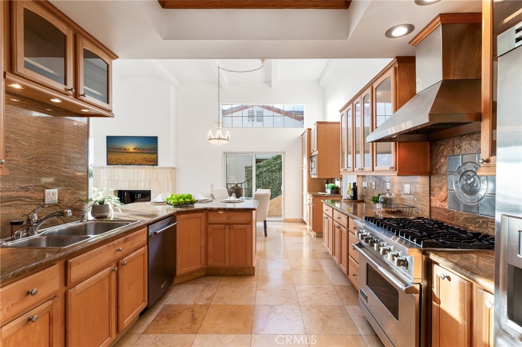 7050 Via Del Mar Property Photo 18
