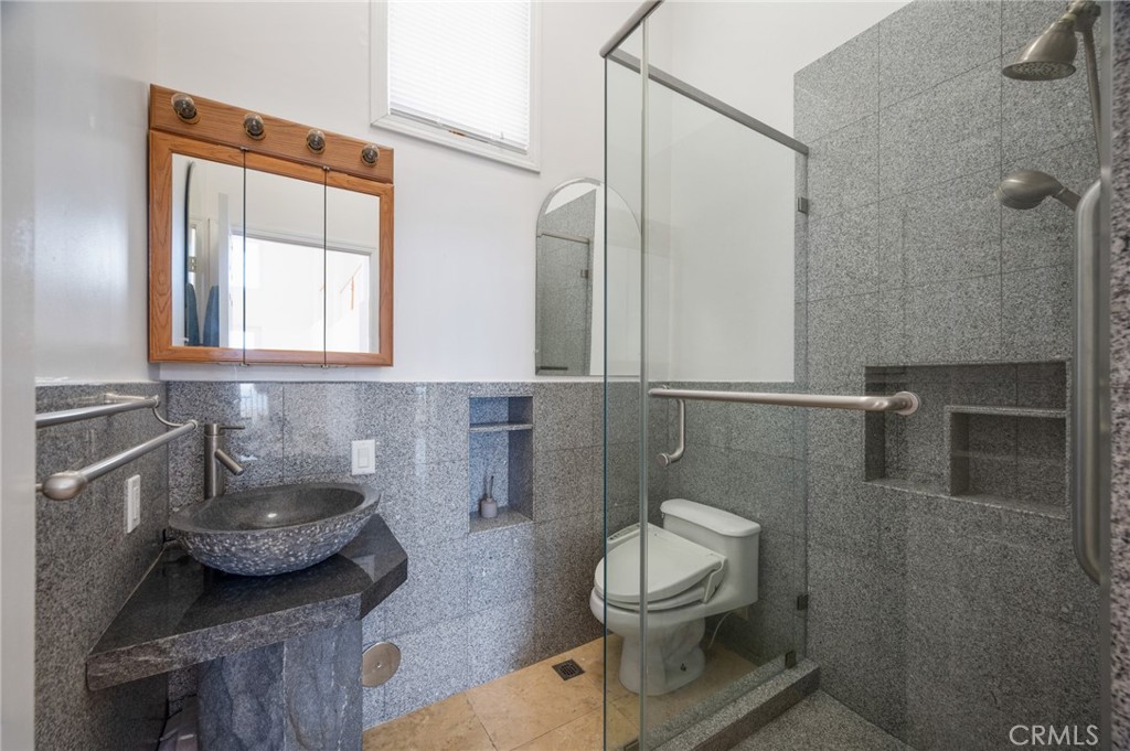 7050 Via Del Mar Property Photo 29