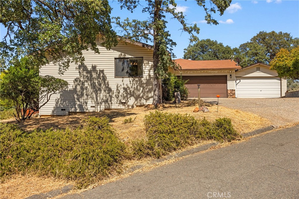 158 Apache Circle Property Photo 3