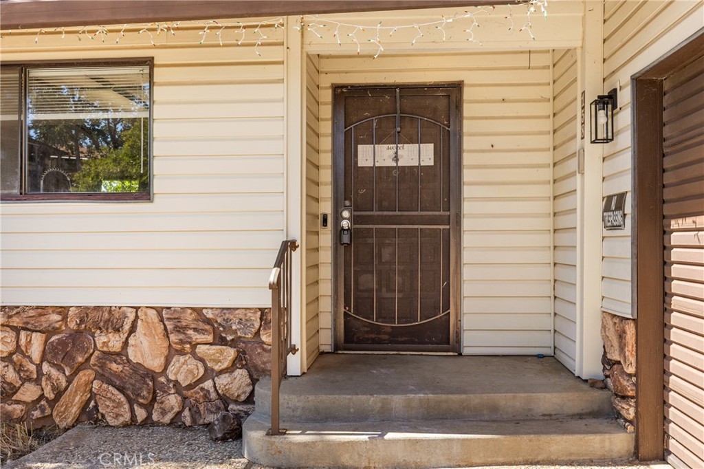 158 Apache Circle Property Photo 5