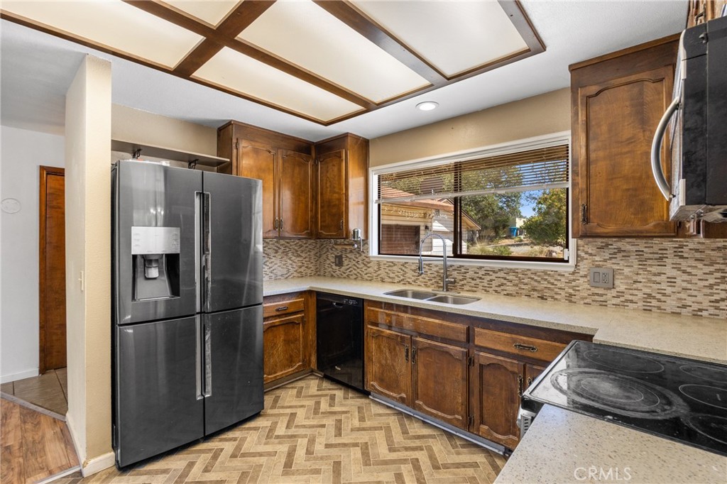 158 Apache Circle Property Photo 14