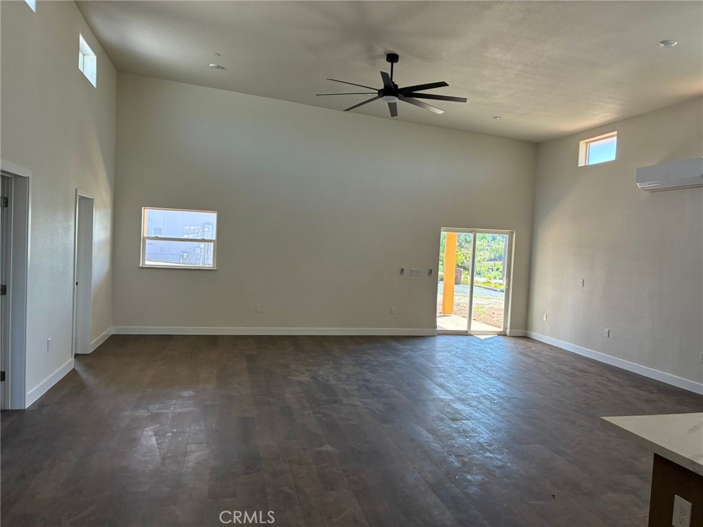 5946 Wagon Wheel Way Property Photo 8