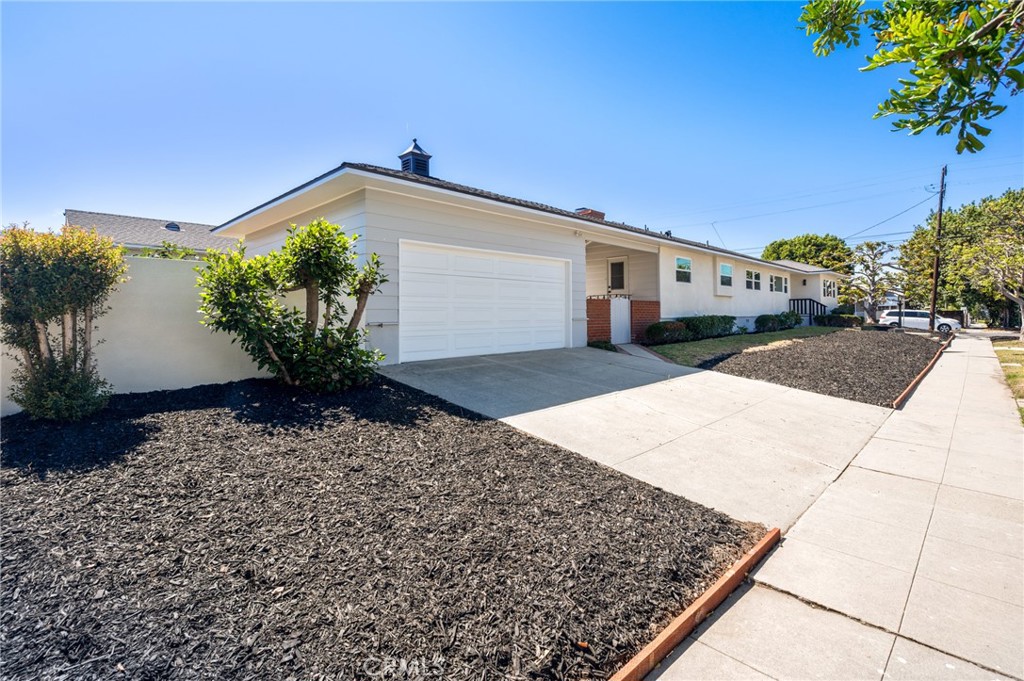 343 N Patton Avenue Property Photo 47