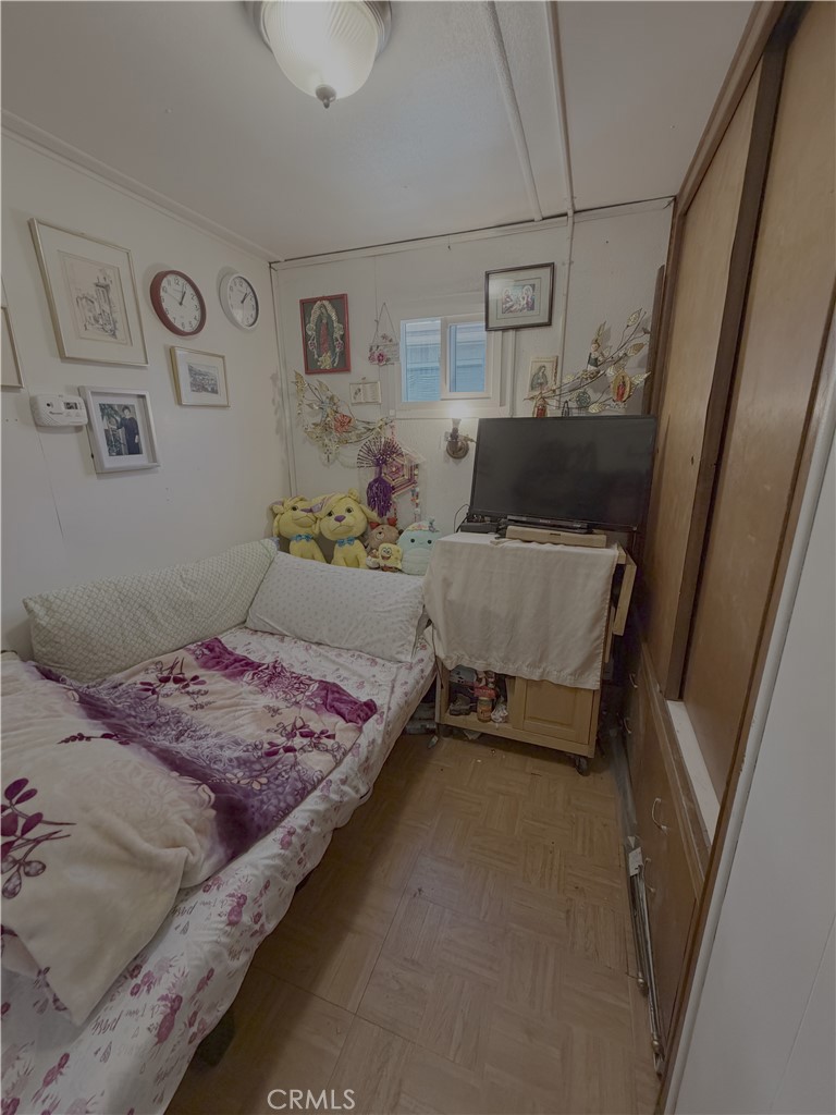 520 E Carson Street Property Photo 6