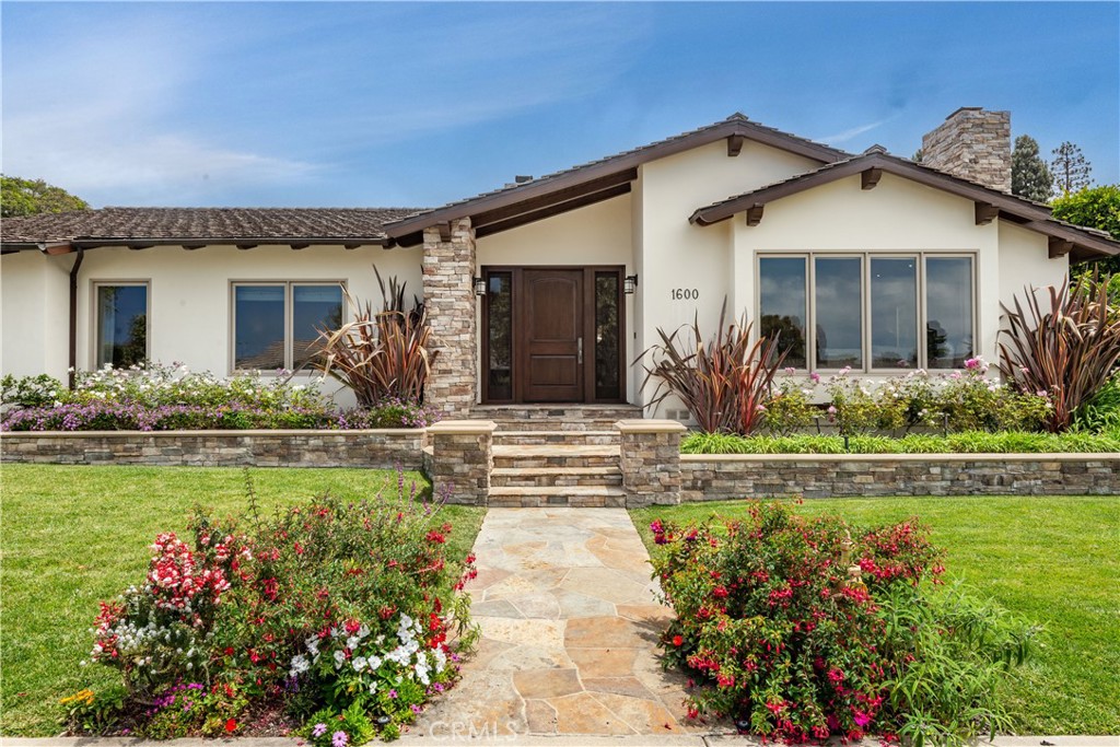 1600 Addison Property Photo 1