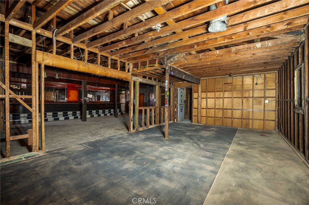 1908 S Pacific Property Photo 11