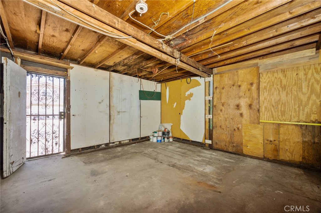 1908 S Pacific Property Photo 14