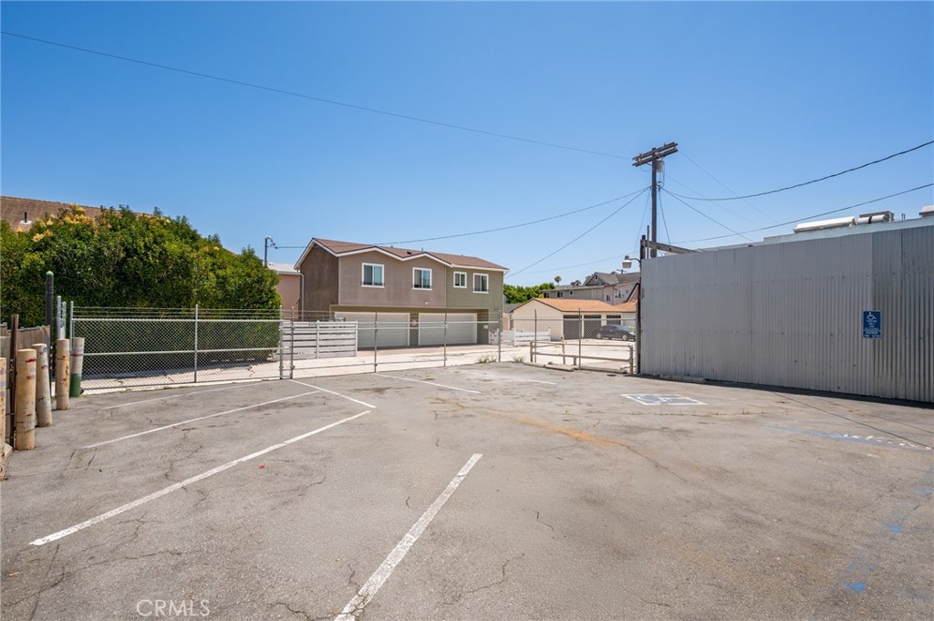 1908 S Pacific Property Photo 20