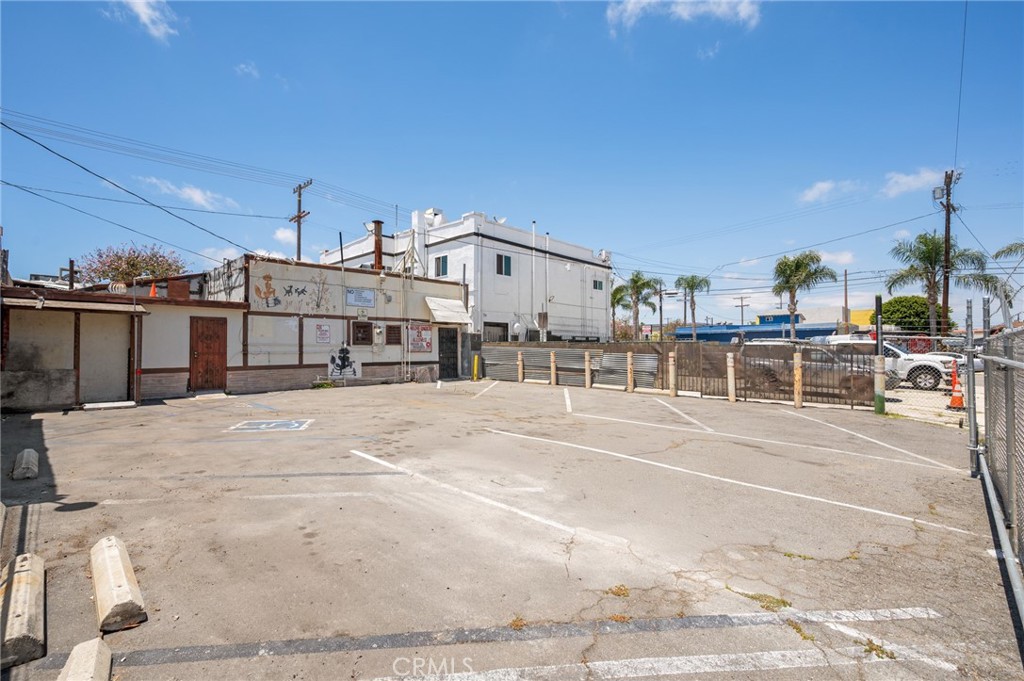 1908 S Pacific Property Photo 23