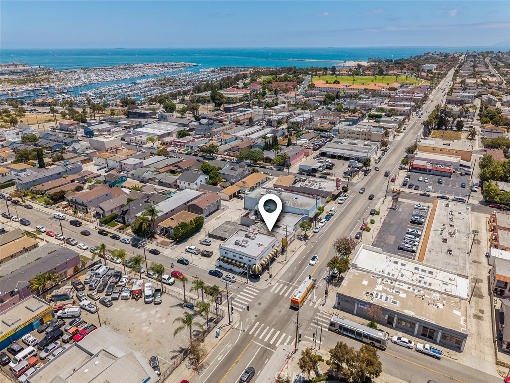 1908 S Pacific Property Photo 25