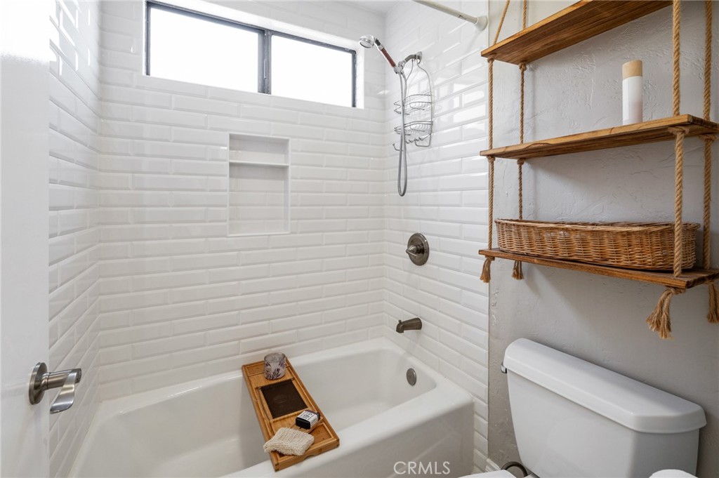 3513 S Kerckhoff Avenue Property Photo 25