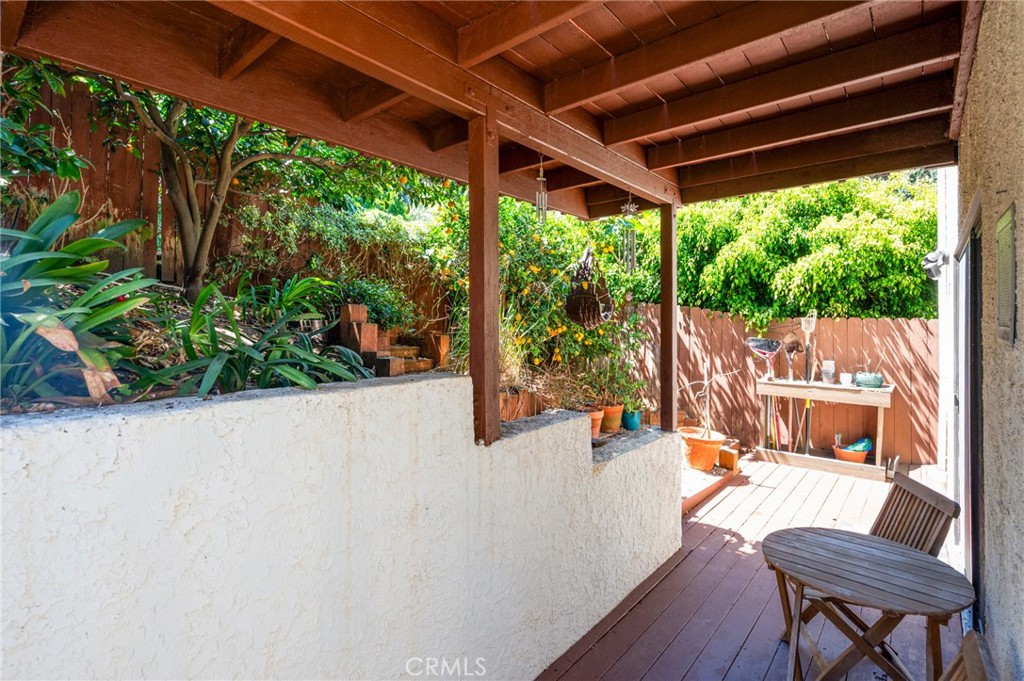 3513 S Kerckhoff Avenue Property Photo 45