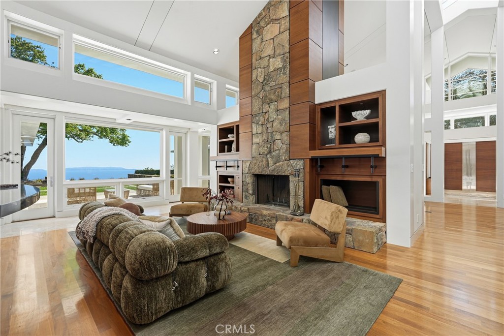 18 E Crest Road Property Photo 29