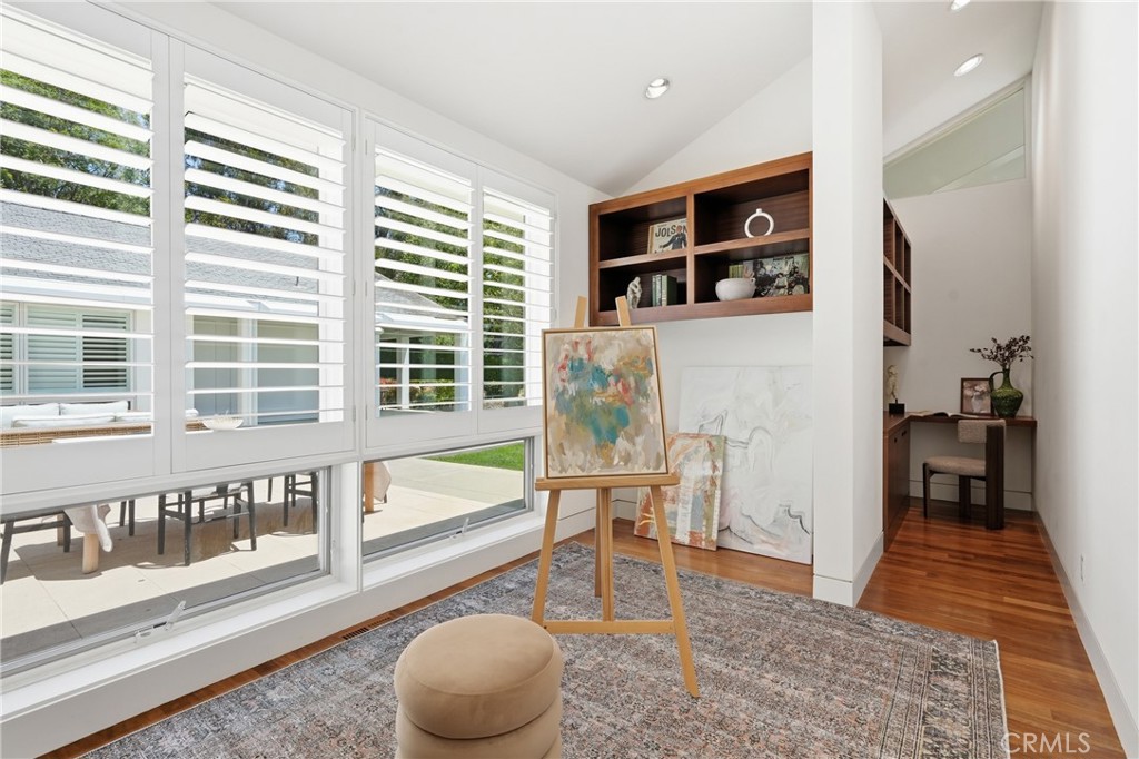 18 E Crest Road Property Photo 39