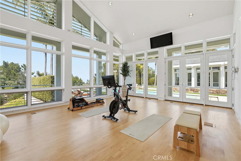 18 E Crest Road Property Photo 68