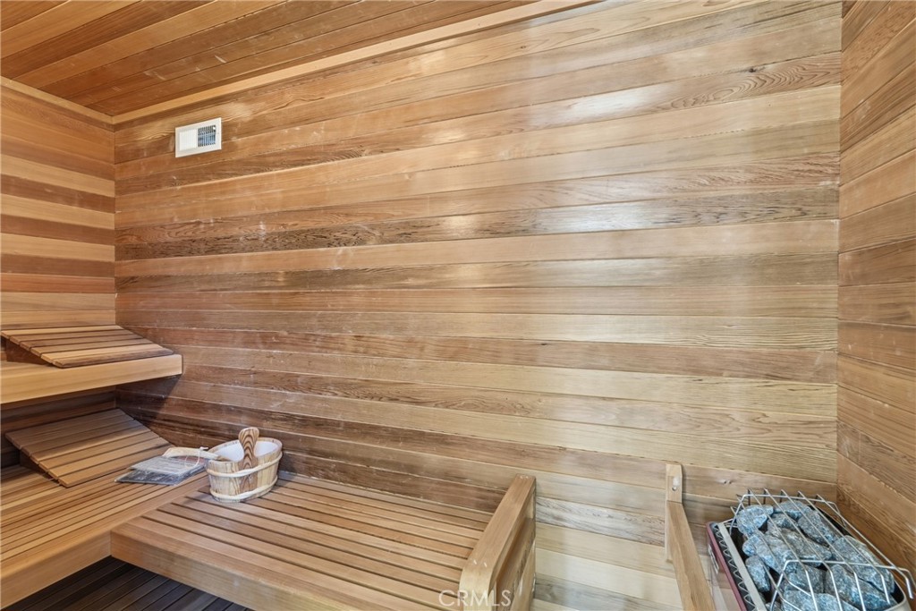 18 E Crest Road Property Photo 68