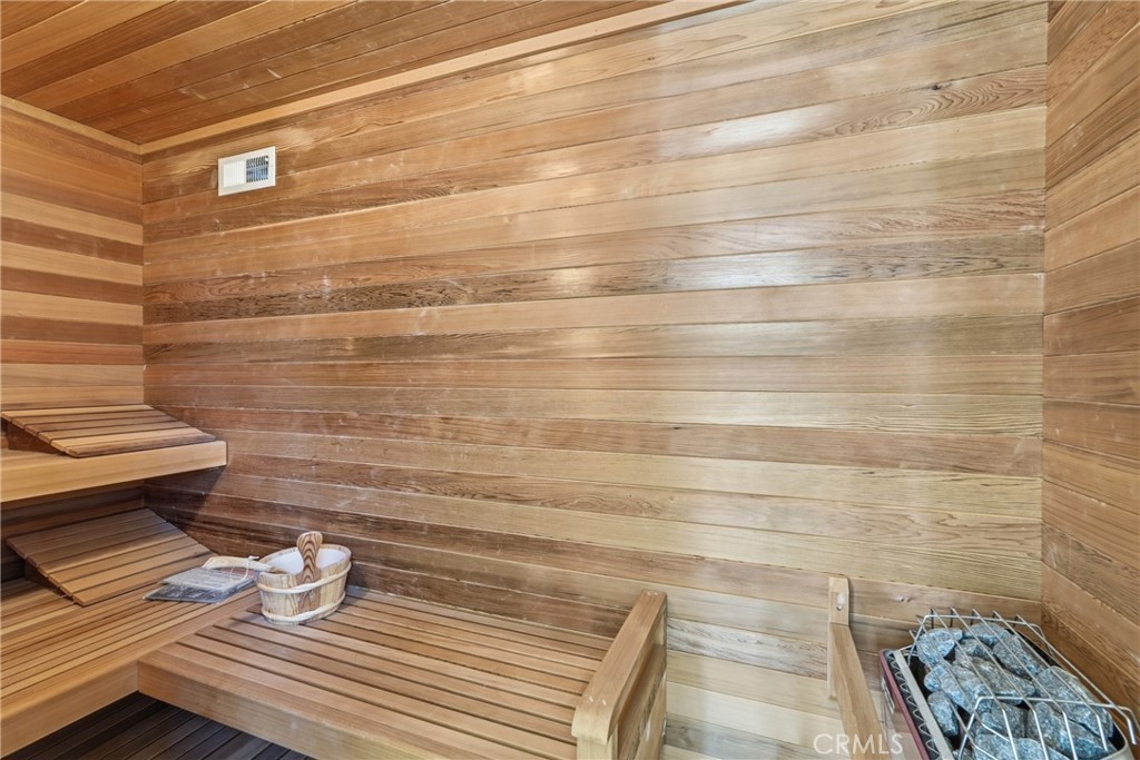 18 E Crest Road Property Photo 69