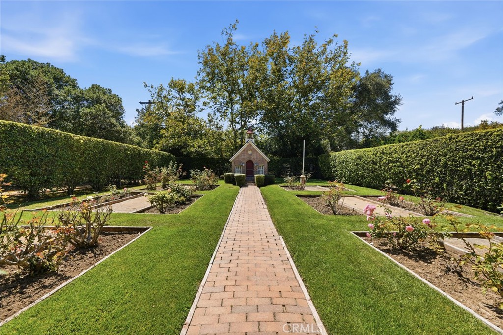 18 E Crest Road Property Photo 70