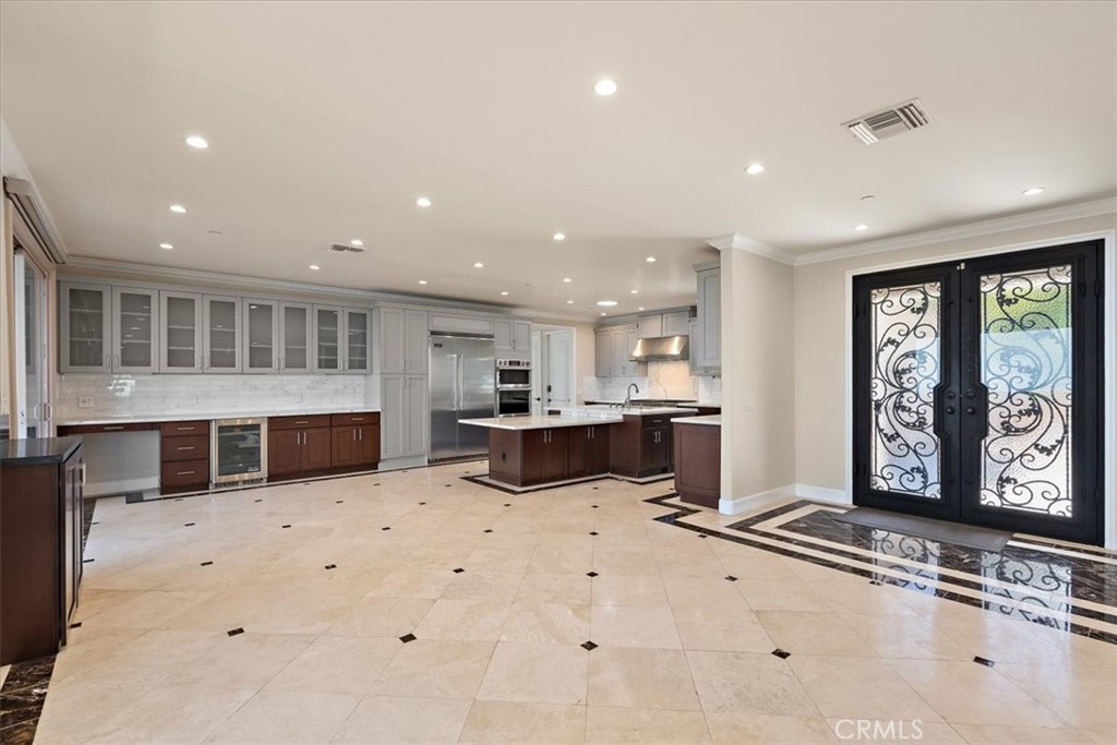 2 Stallion Property Photo 7