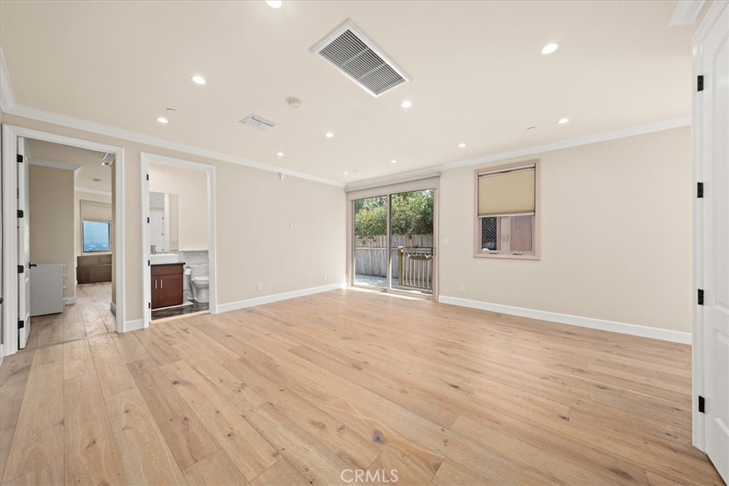 2 Stallion Property Photo 17
