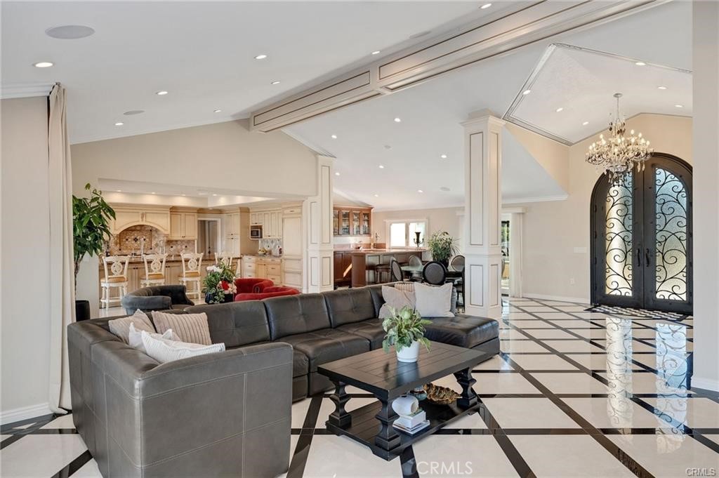 21 Coveview Property Photo 17