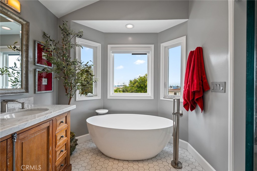 627 S Meyler Street Property Photo 1