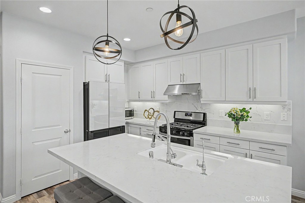 2150 Citrus Place C Property Photo 5
