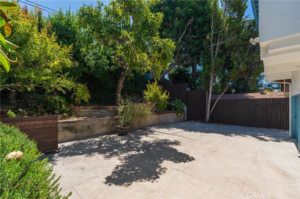 1964 Palmerston Property Photo 26