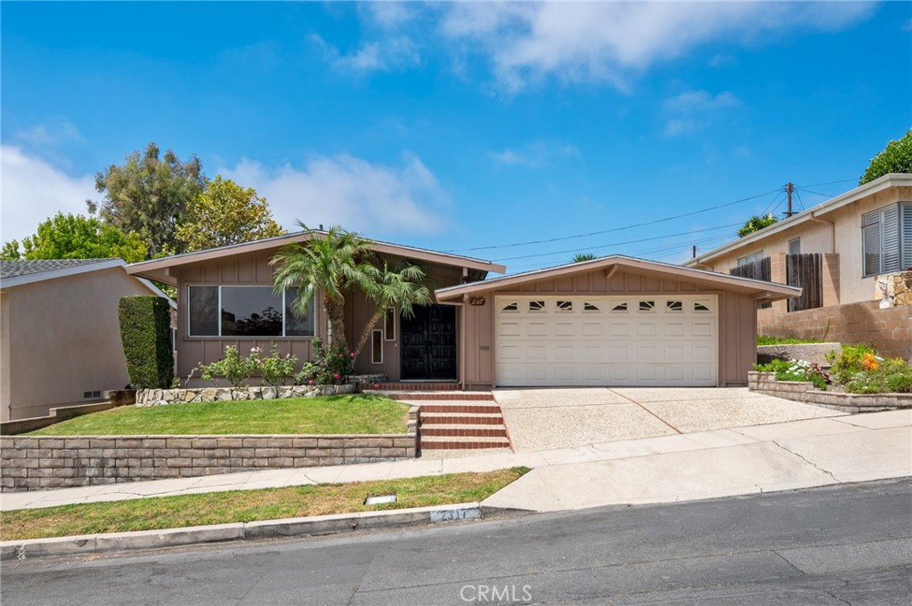 2317 Anabas Avenue Property Photo 1