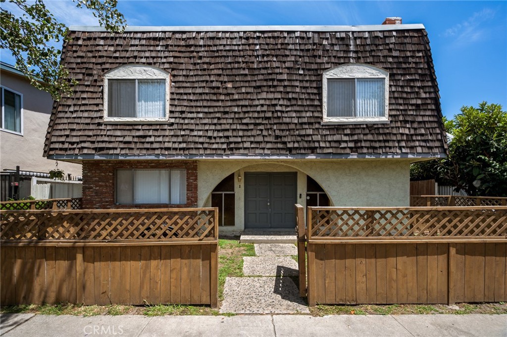 380 Temple Avenue Property Photo 1