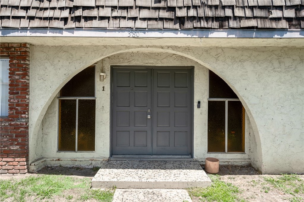 380 Temple Avenue Property Photo 4