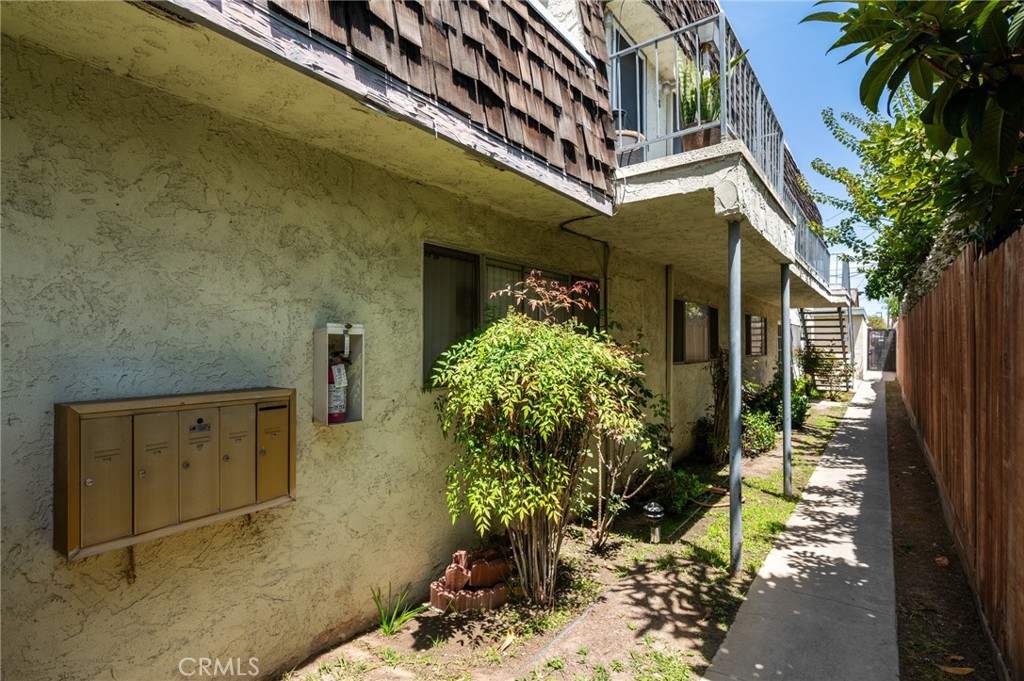 380 Temple Avenue Property Photo 11