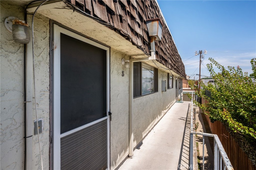 380 Temple Avenue Property Photo 15