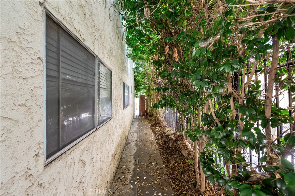 380 Temple Avenue Property Photo 18