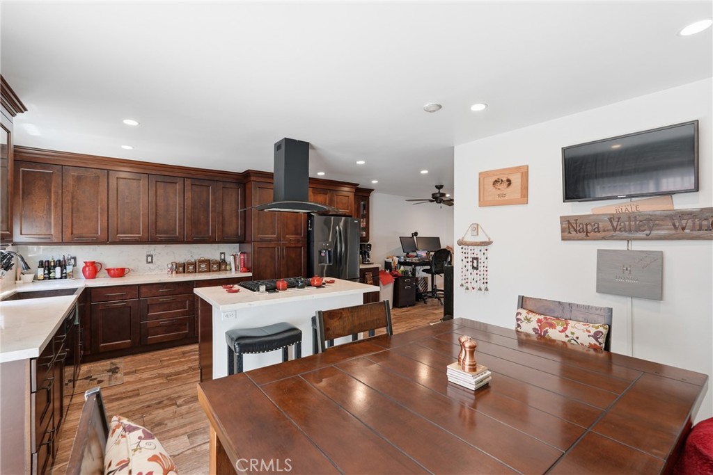 1710 Grant Ave 6 Property Photo 8