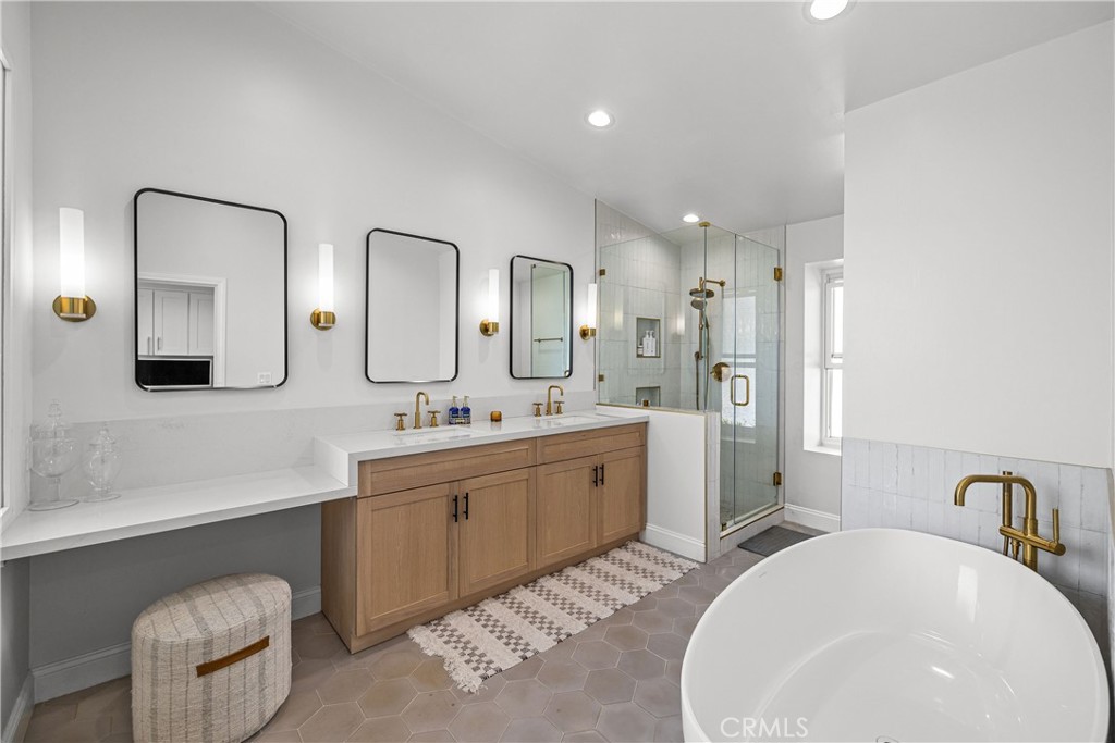 7190 Crest Property Photo 18