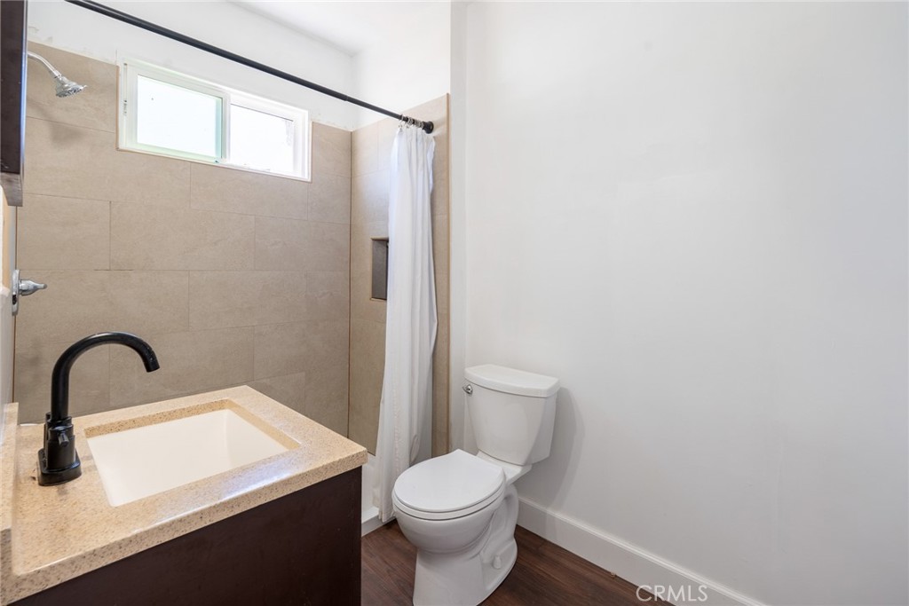 256 W 14th Property Photo 34